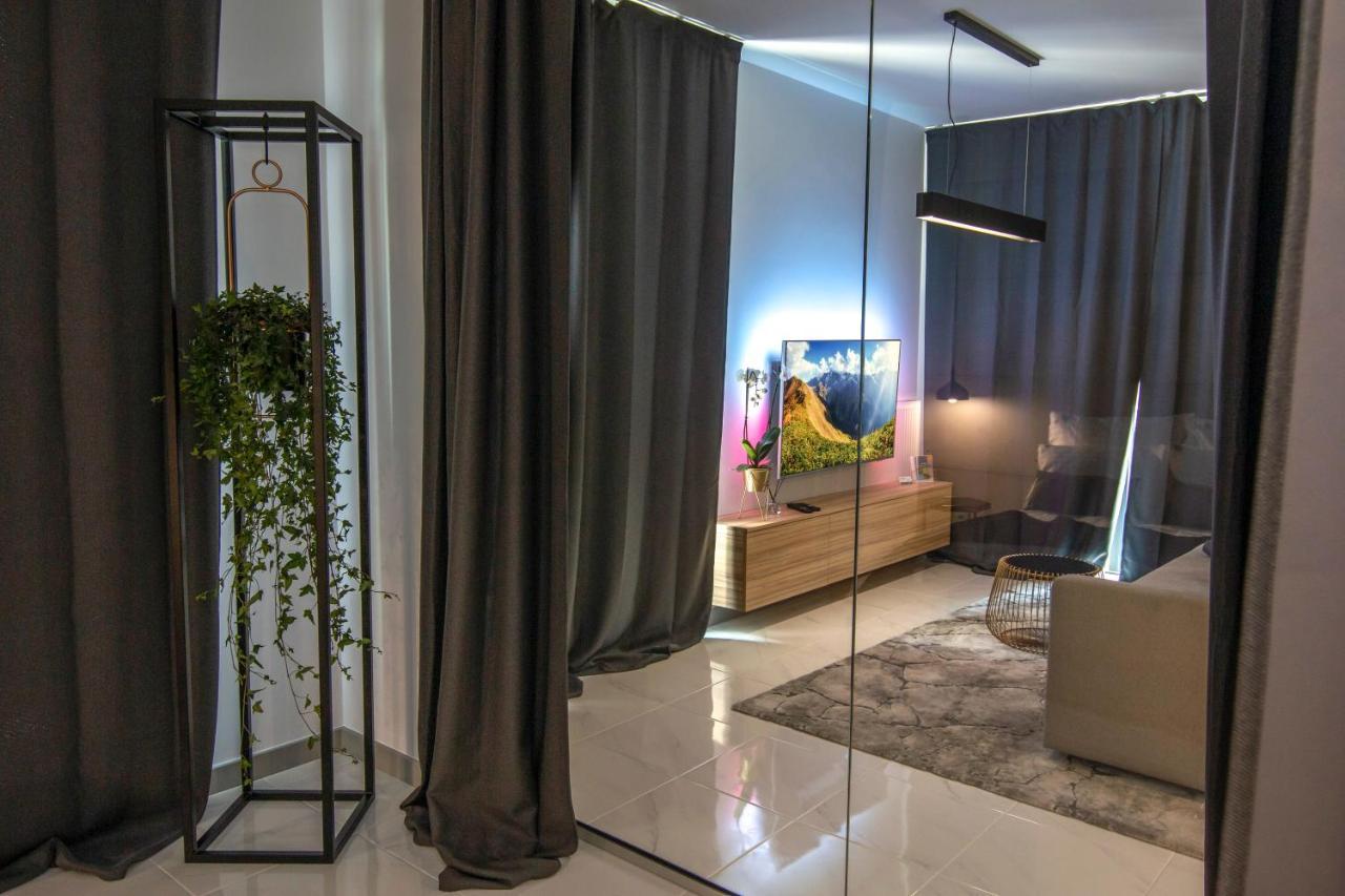 El Apartments - Antares Poznan Bagian luar foto