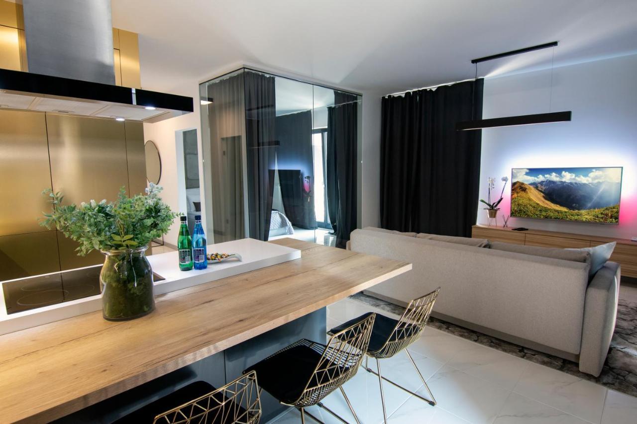 El Apartments - Antares Poznan Bagian luar foto