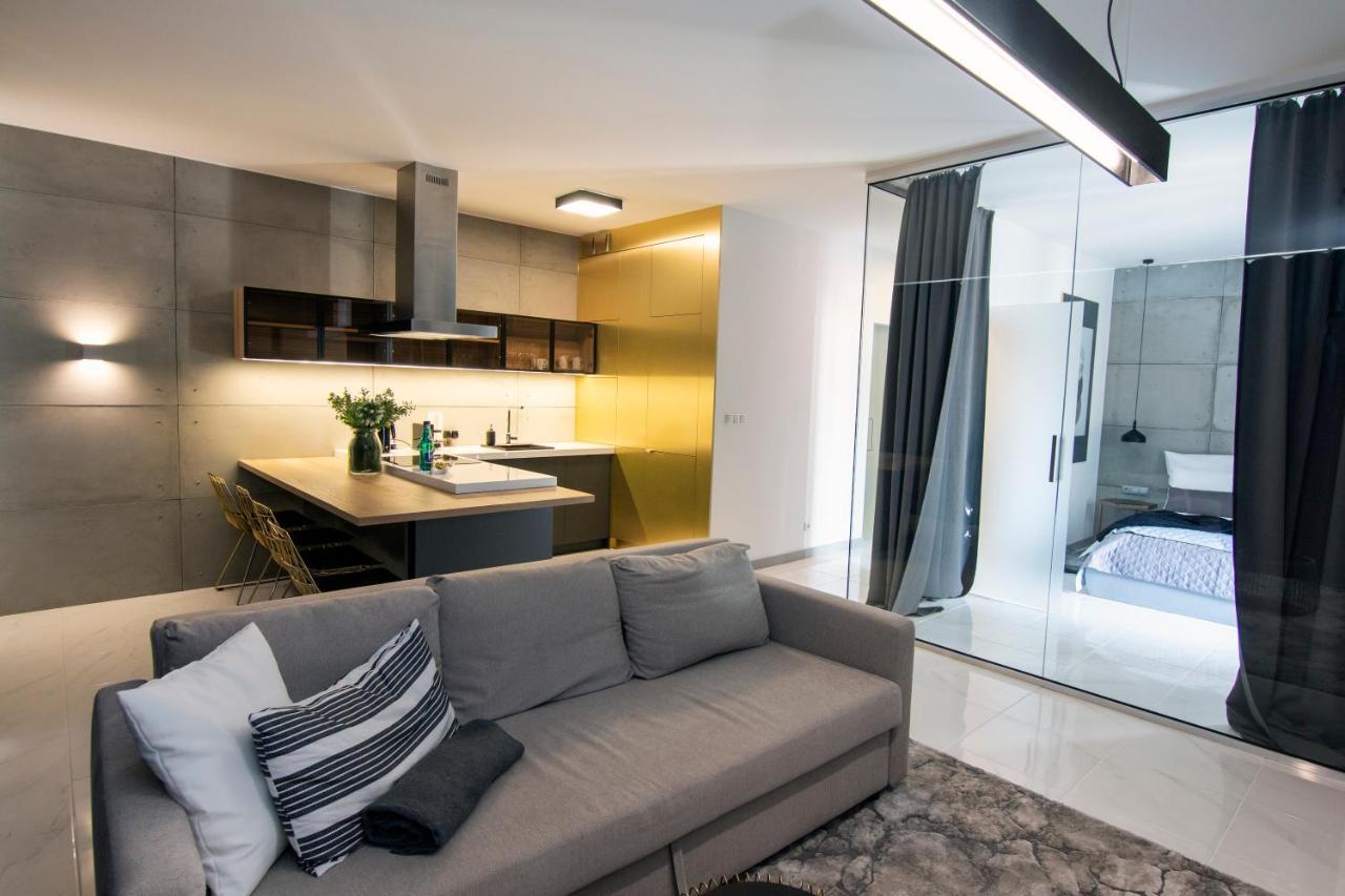 El Apartments - Antares Poznan Bagian luar foto