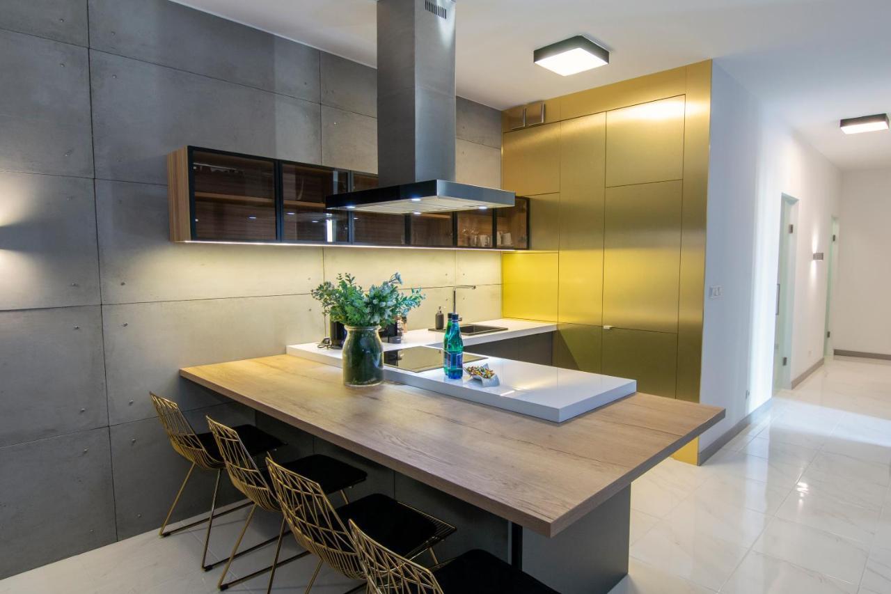 El Apartments - Antares Poznan Bagian luar foto